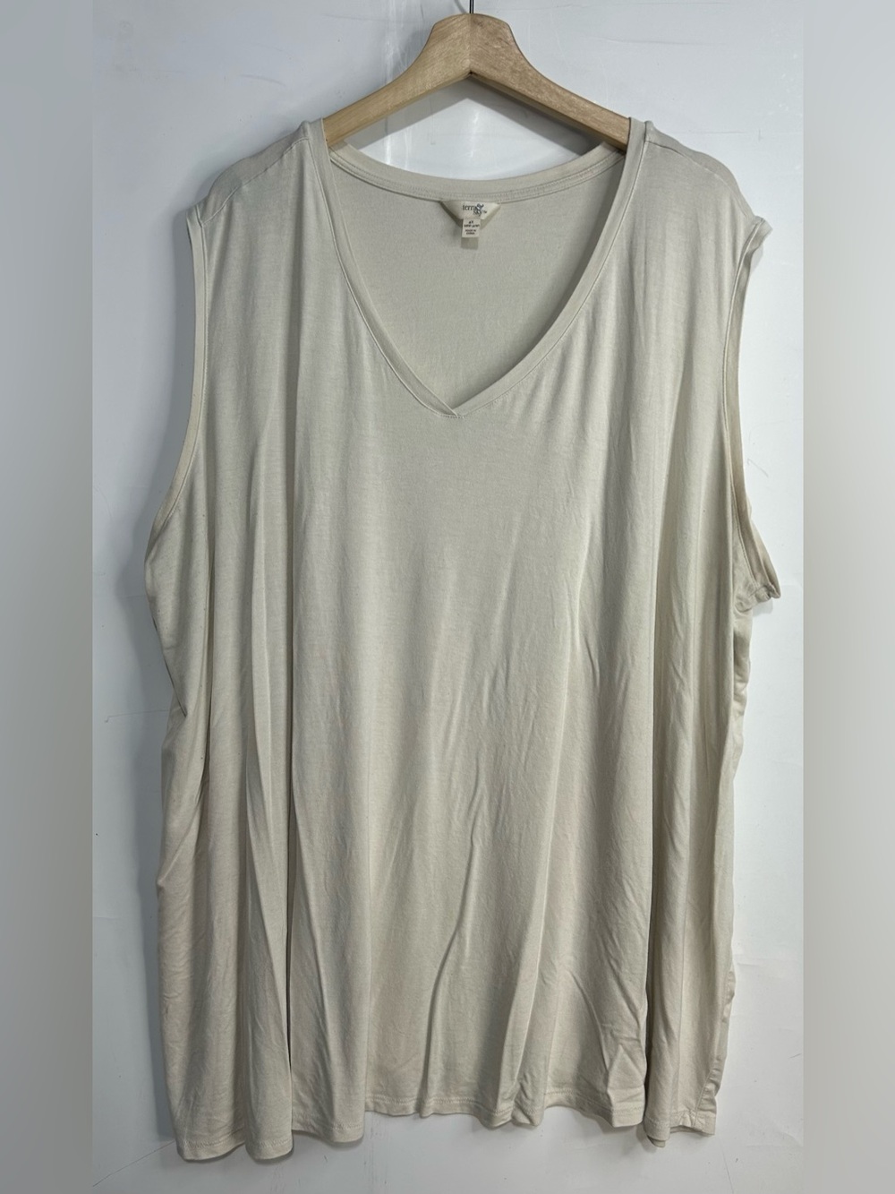 5 for $25🔥Terra‎ & Sky Cream Sleeveless Jersey Knit T-Shirt 4X (28W-30W)